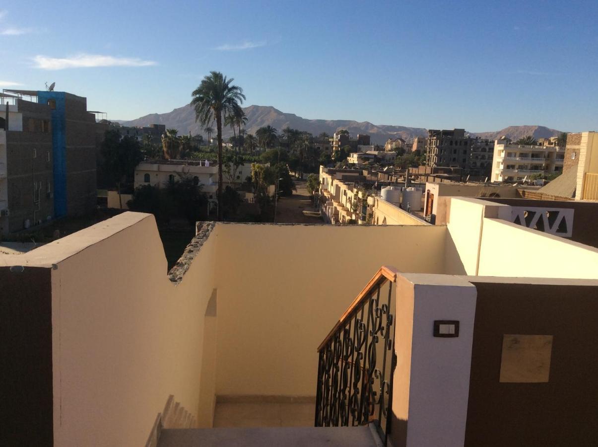 Apartamento The Brown House Luxor Exterior foto