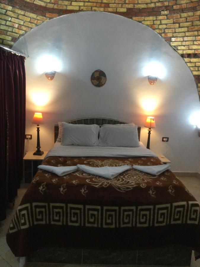 Apartamento The Brown House Luxor Exterior foto