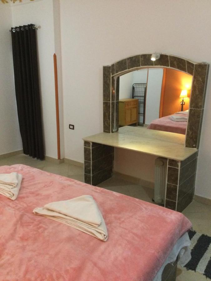 Apartamento The Brown House Luxor Exterior foto
