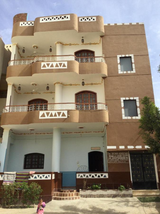 Apartamento The Brown House Luxor Exterior foto